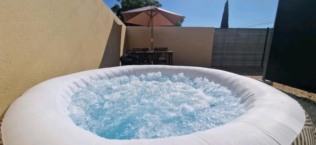 Cosy House Jacuzzi Villa Carpentras ภายนอก รูปภาพ